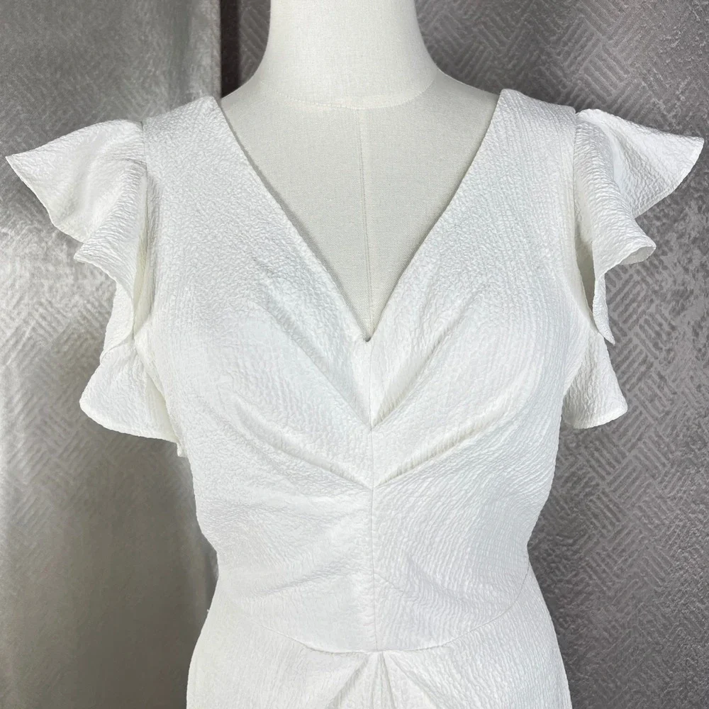 ASTR The Label White Textured Maxi Dress V-Neck Ruffle Sleeve ACDR100531 Small